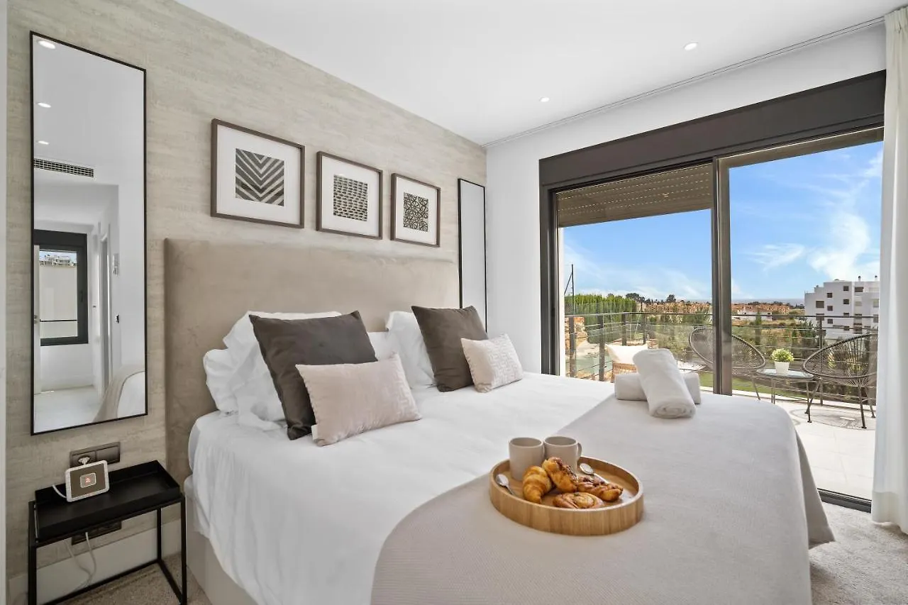 Vacation Marbella I Villa Iniesta, Golf Community, Brand-New Built, Infinity Pool Estepona Spanien